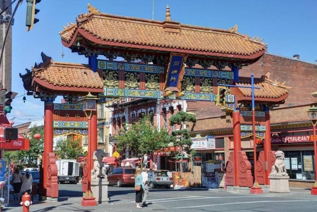 Clean 3Rd Floor Executive 1 Bedroom Apt In Old Town China Town Victoria Exteriör bild